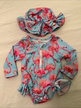Long-Sleeve Flamingo Swimsuit in Pink & Blue